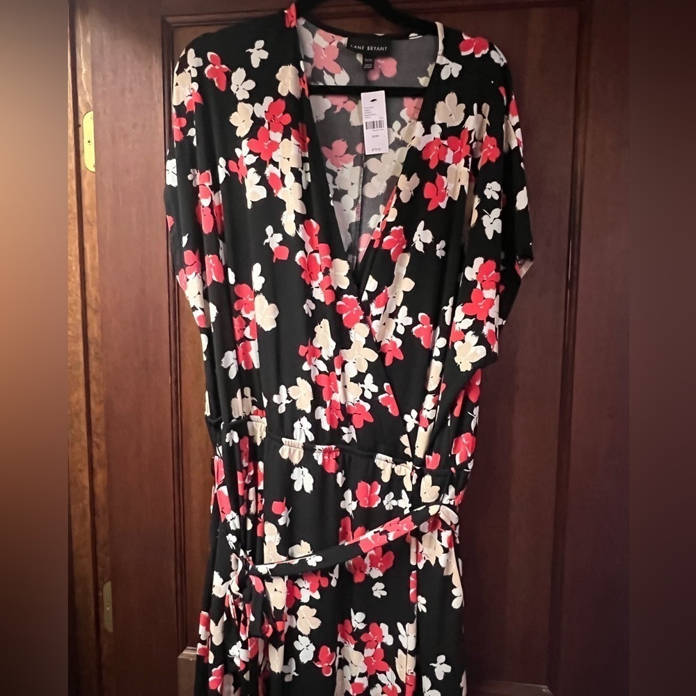Lane Bryant NWT dress black flowers faux wrap medium length waist tie black pink